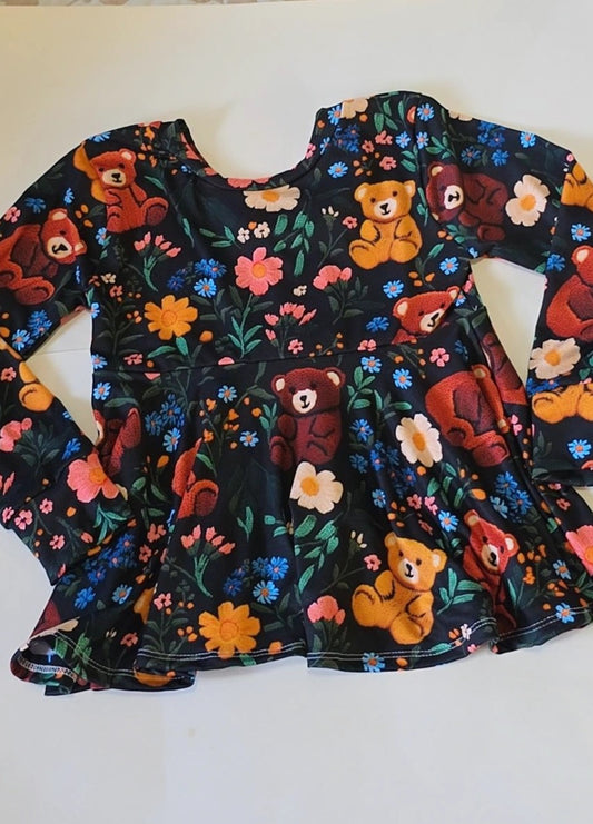 Long sleeves peplum 8y